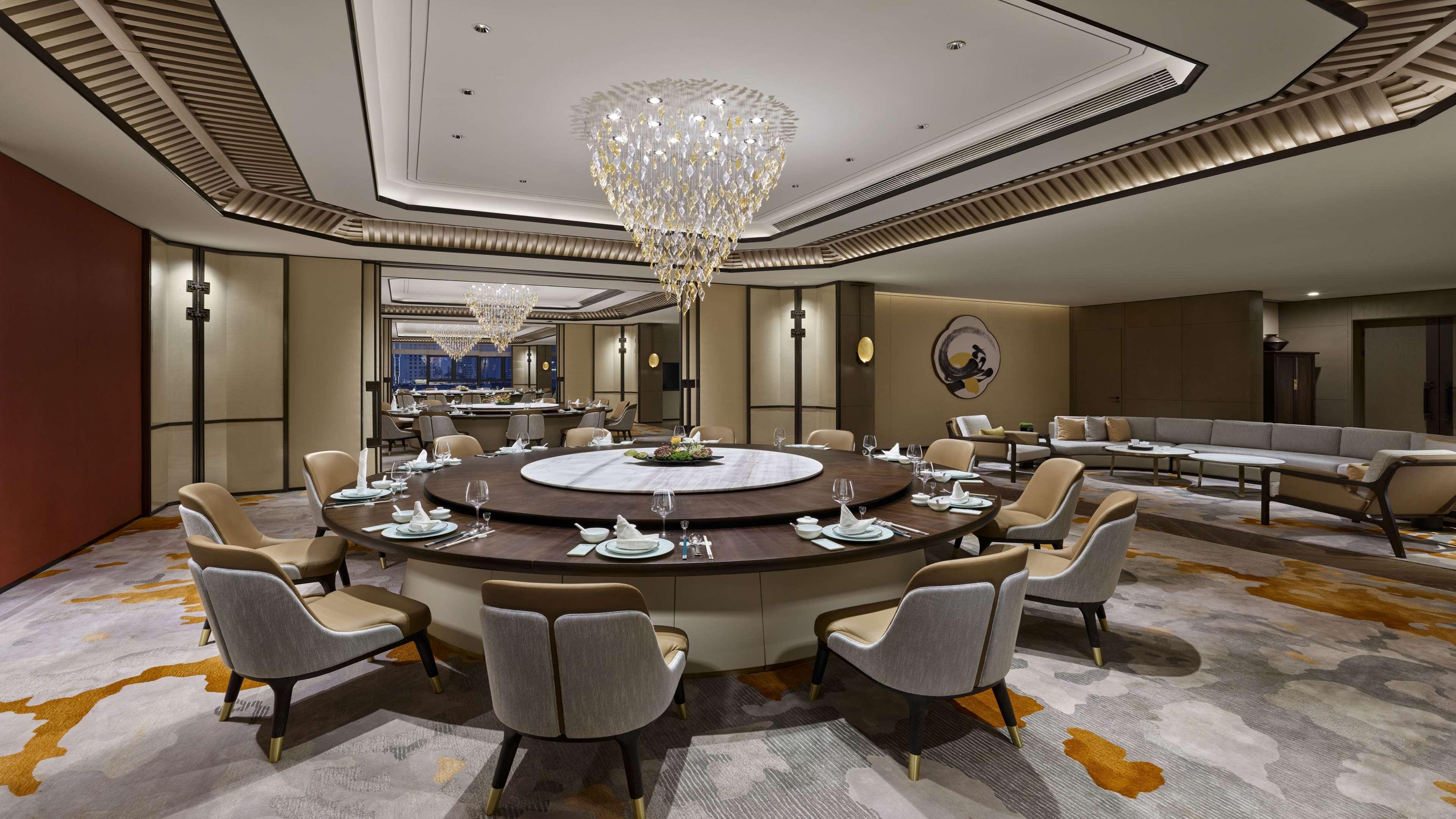 Hilton Lanzhou City Center Esterno foto