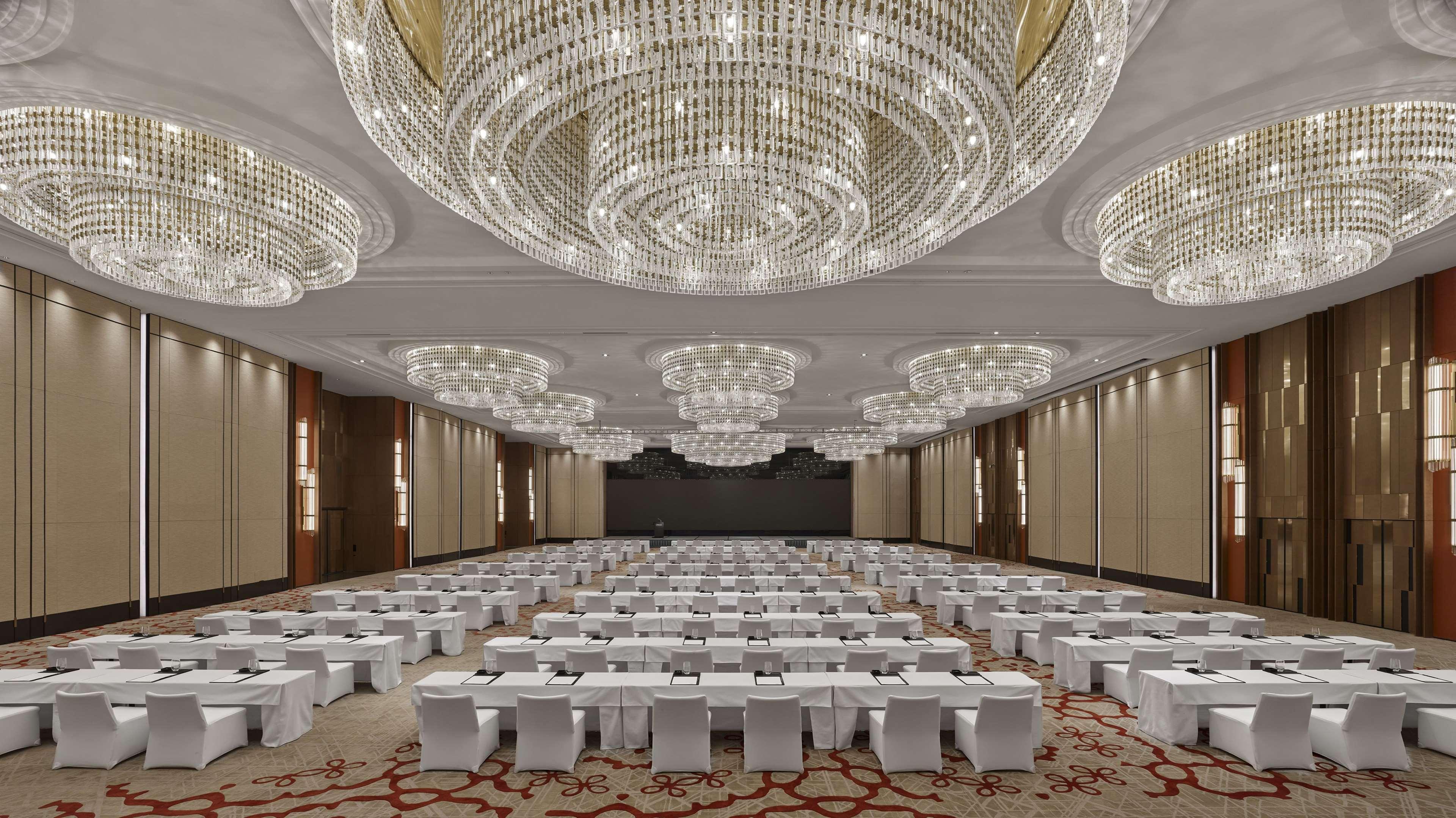 Hilton Lanzhou City Center Esterno foto