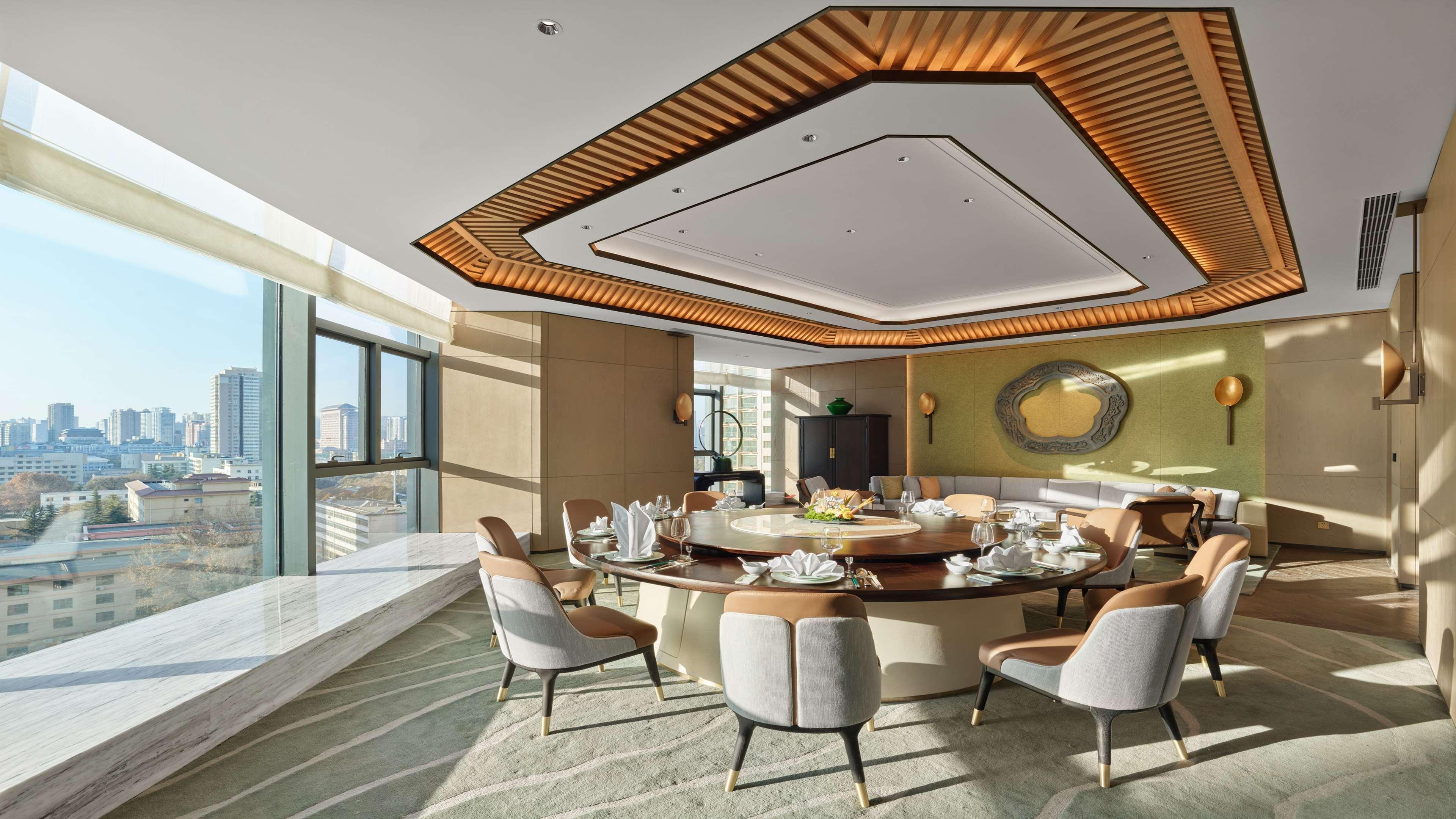 Hilton Lanzhou City Center Esterno foto
